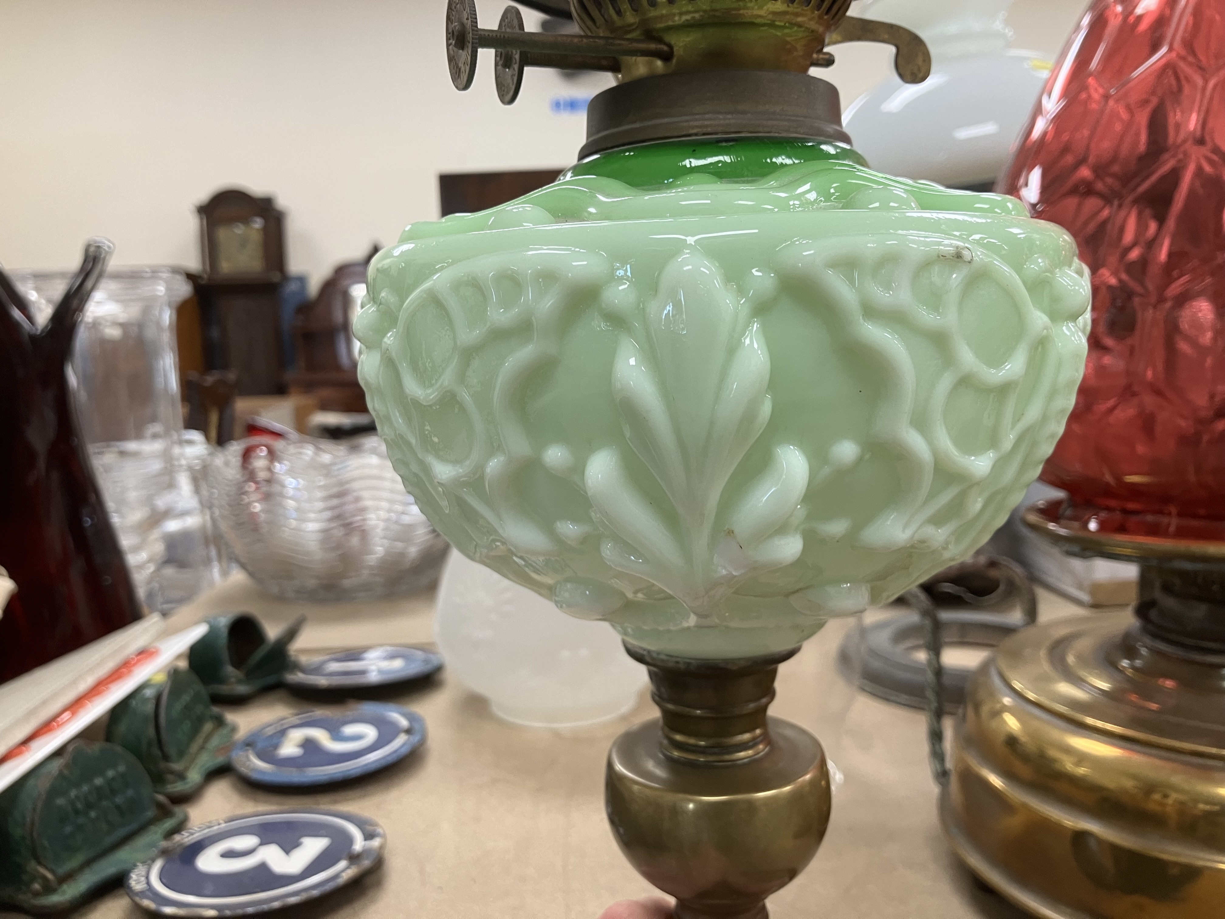 A collection of five various Victorian and later oil table lamps, - Image 27 of 31