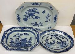 An early 19th Century Chinese blue and white oval platter,