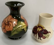 A Moorcroft "Hibiscus" pattern vase, 13 cm high,