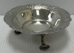 A George III silver bonbon dish with engraved shell and gadrooned decoration,