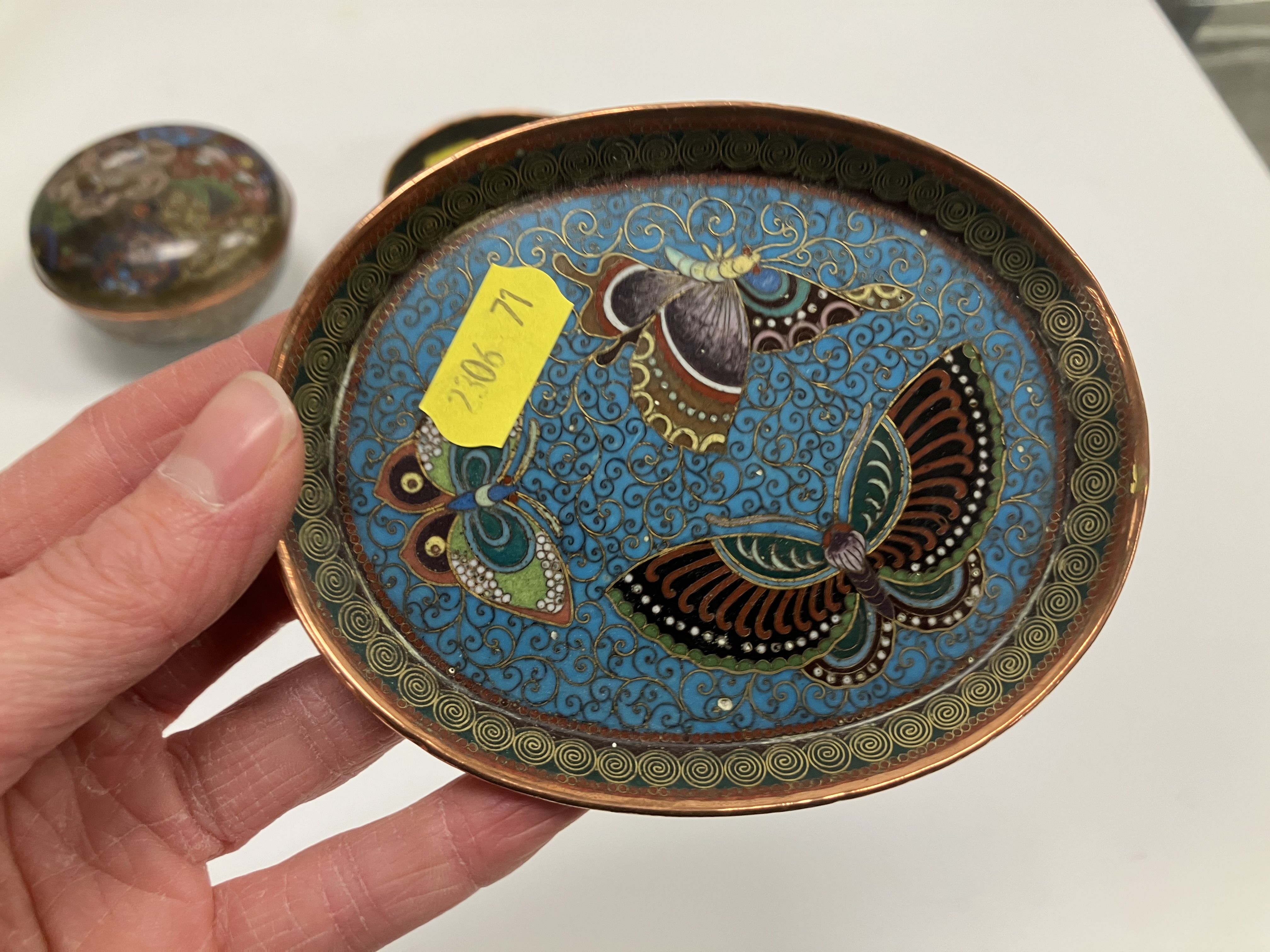 A Chinese cloisonne lidded bowl with floral medallion and butterfly decoration, - Image 7 of 31