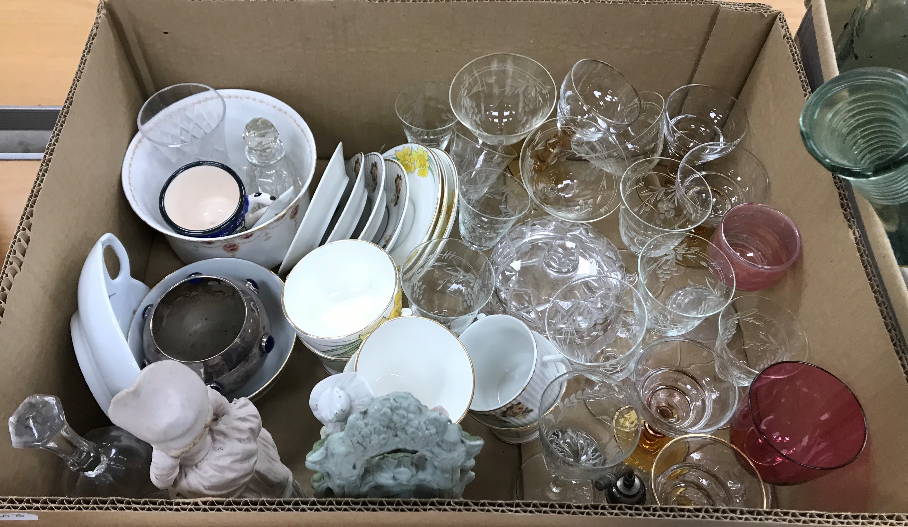 Four boxes of assorted china and glass to include fruit bowls, sundae glasses, - Image 2 of 5