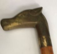 A horn handled walking stick with gold ferrule 92 cm long,