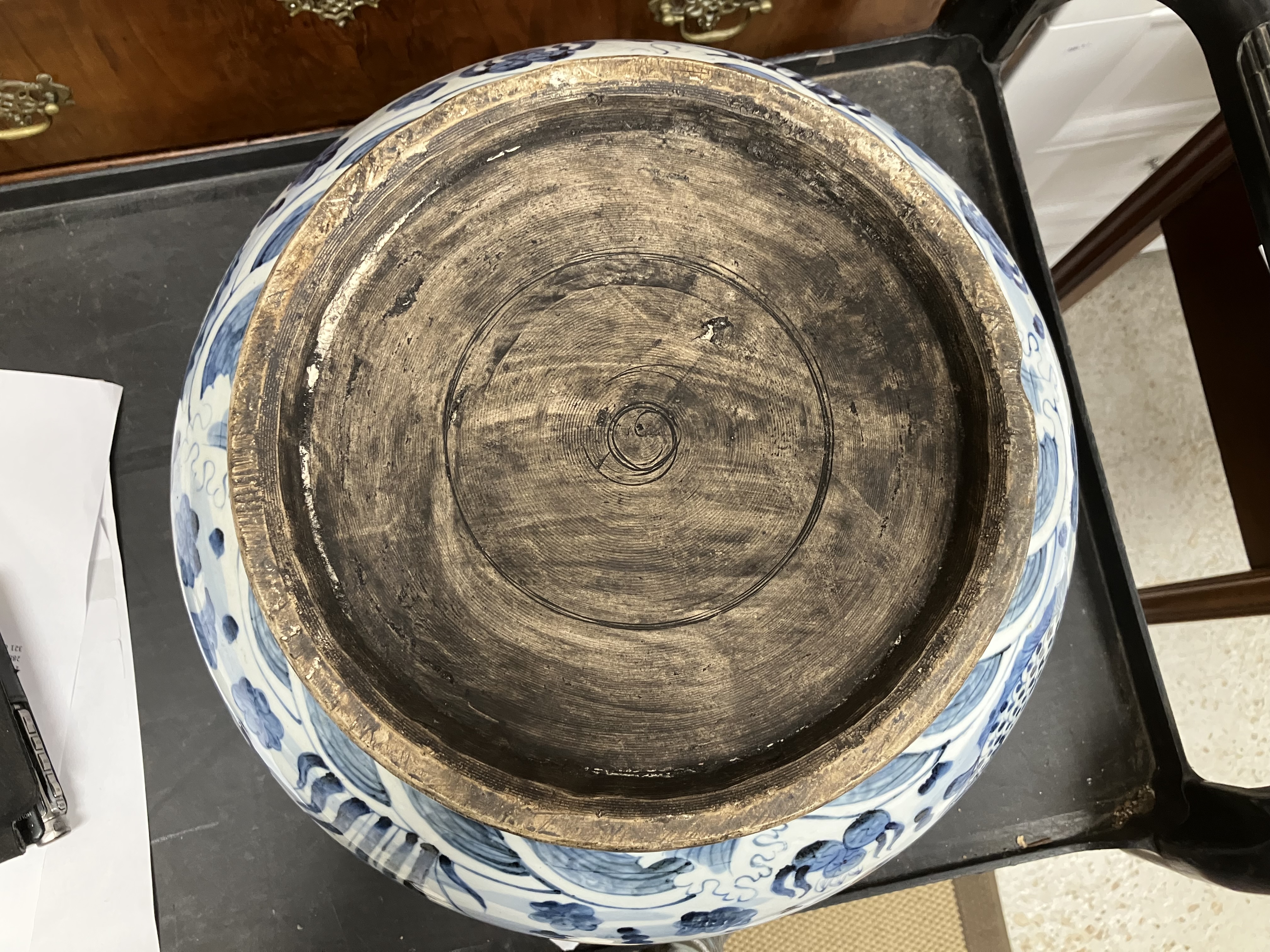 A large early 20th Century Japanese flared bowl with blue and white carp decoration, - Image 5 of 19