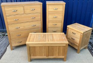 A modern ash chest of two short over four long graduated drawers, 92.