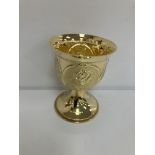 An 18-carat gold goblet decorated with rose, thistles and crowned thistle (by Richard Jarvis,