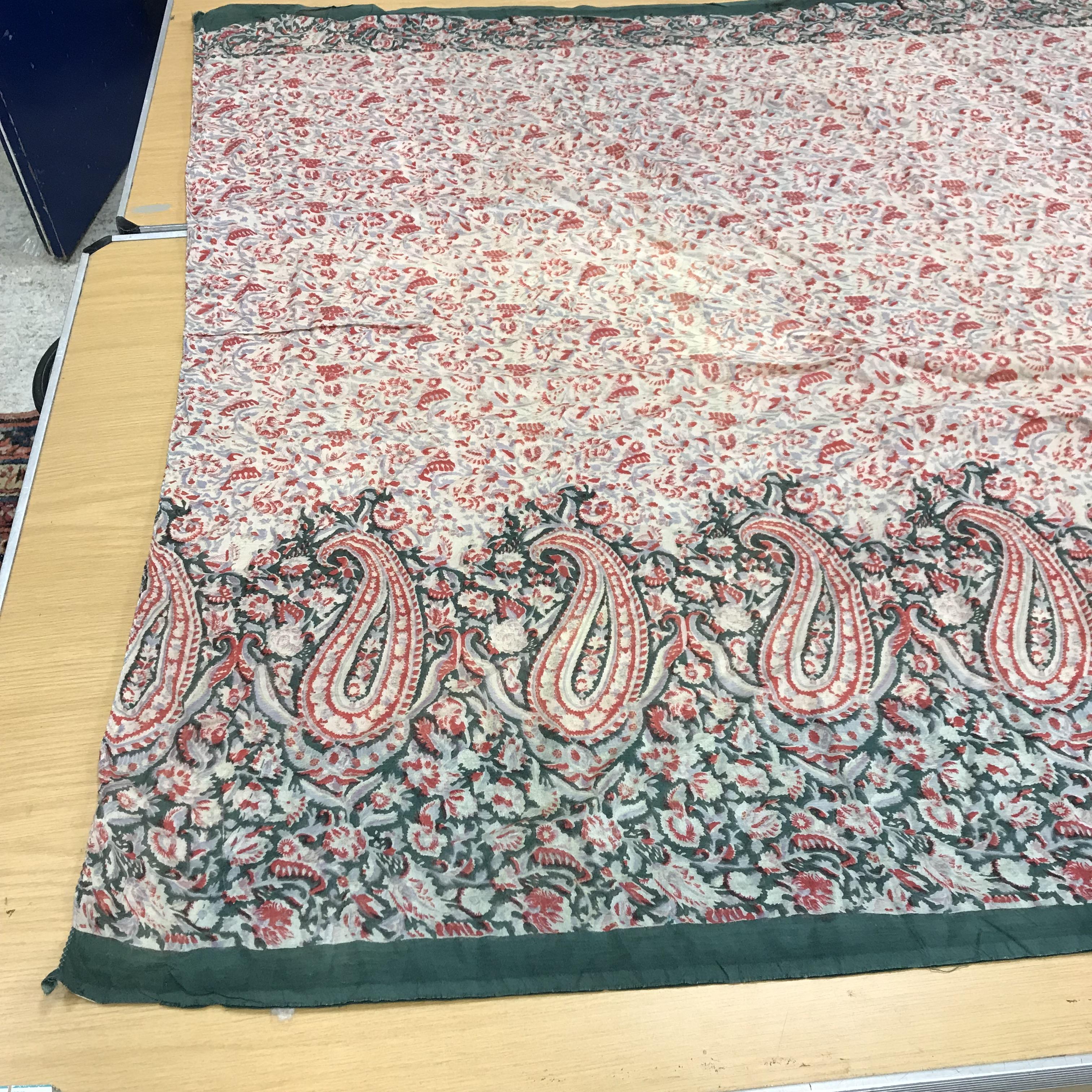 A coral and green sari with paisley design probably cotton lawn 5.4 m x 1. - Image 4 of 15