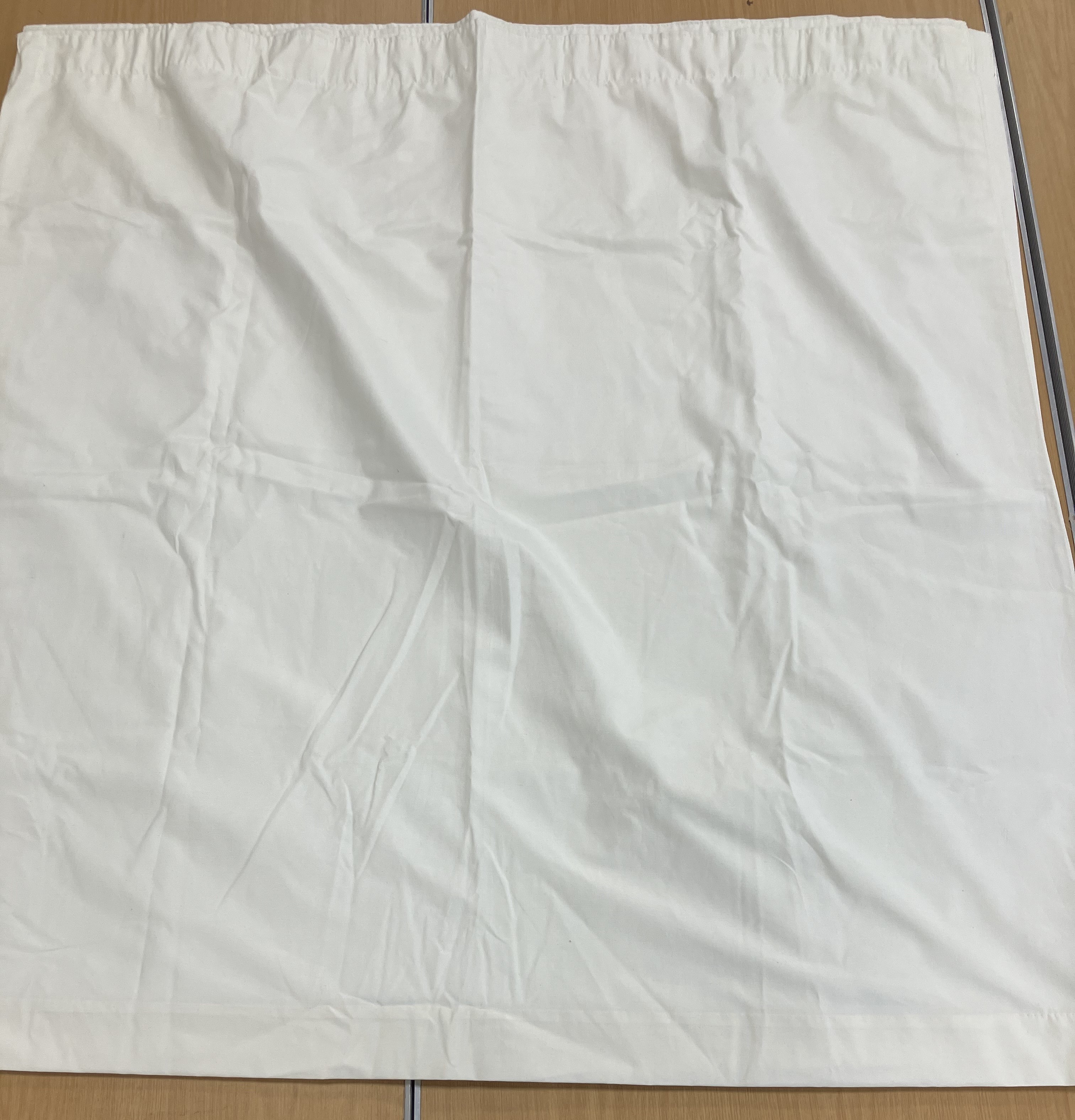 A pair of Laura Ashley floral decorated lined curtains with taped pencil pleat headings 132 cm drop - Image 13 of 25