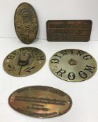 A collection of various vintage copper and brass ware including an embossed copper fish plaque 44