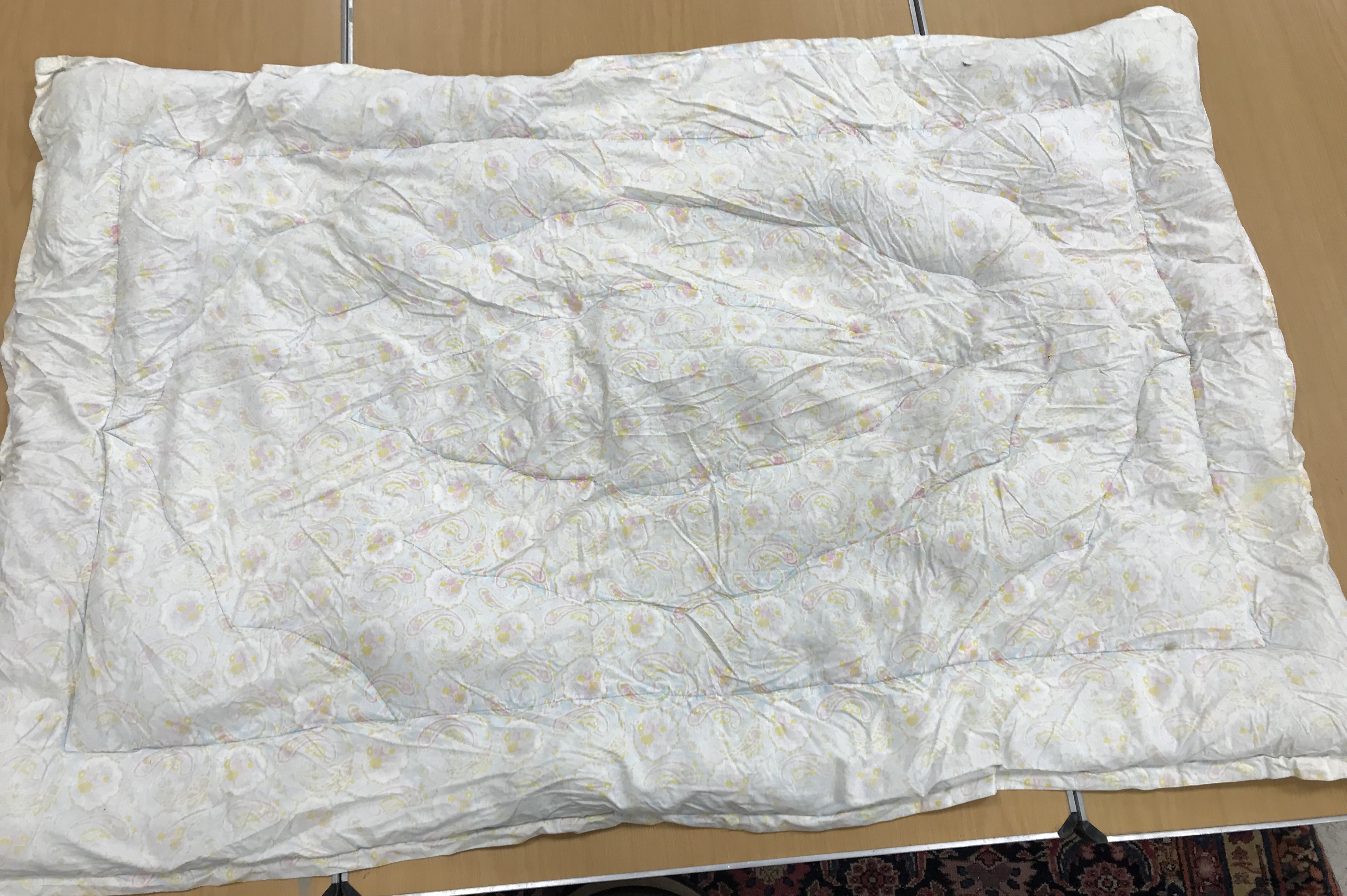 A modern Forever England white Durham style machine-stitched quilt, approx 218 cm x 245 cm, - Image 20 of 35