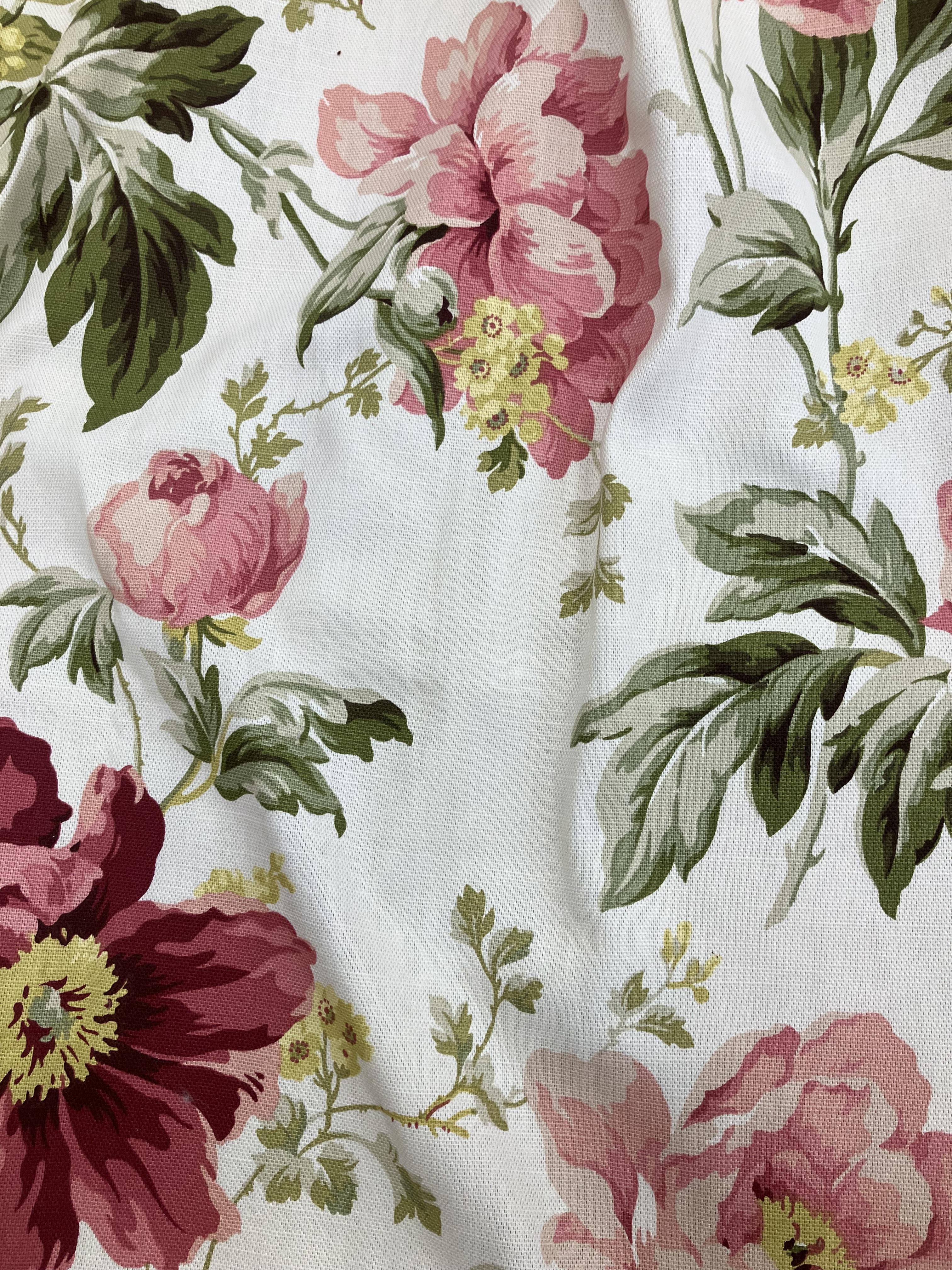 A pair of Laura Ashley floral decorated lined curtains with taped pencil pleat headings 132 cm drop - Image 9 of 25