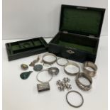 A box of various costume jewellery to include Scottish agate mounted brooch,