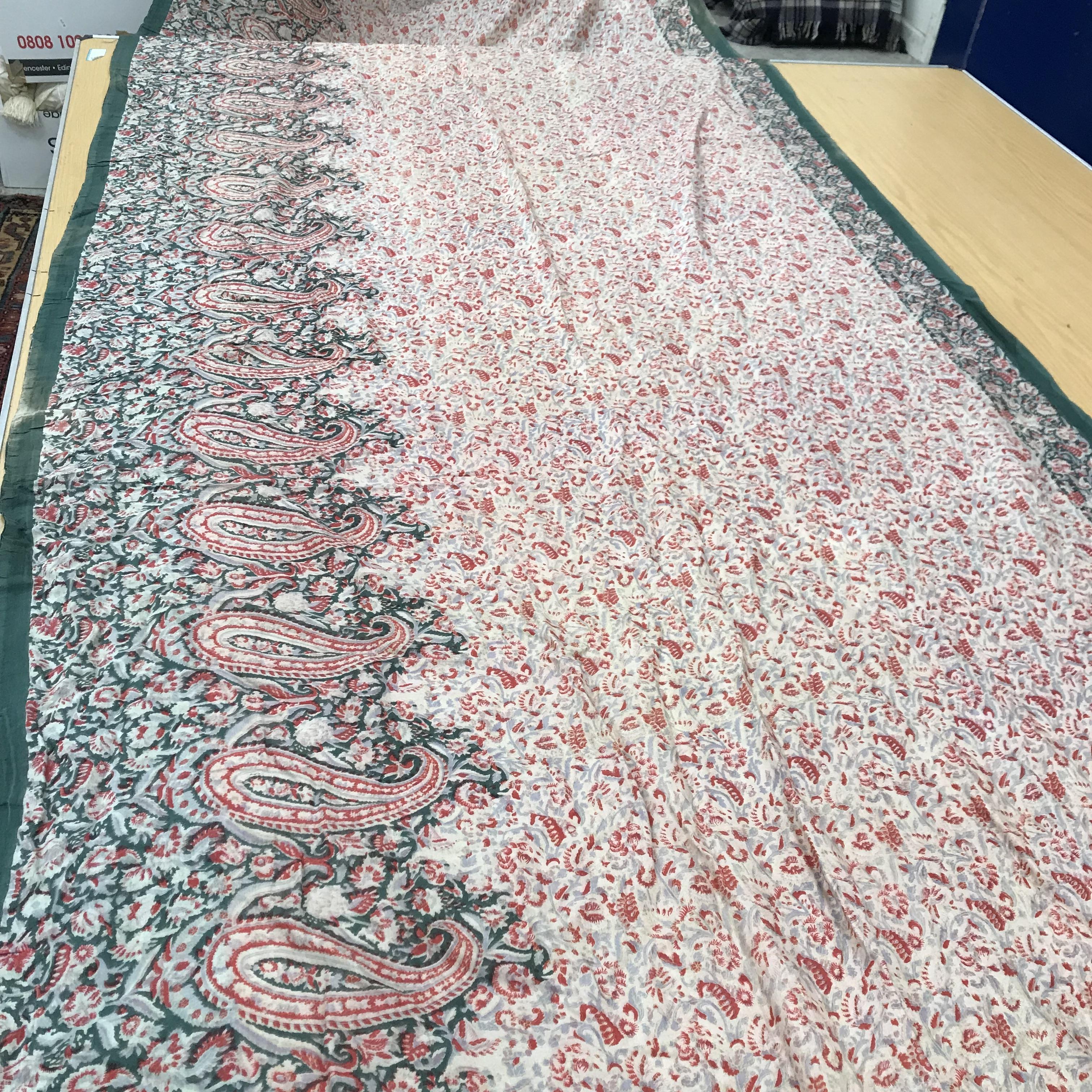 A coral and green sari with paisley design probably cotton lawn 5.4 m x 1. - Image 3 of 15