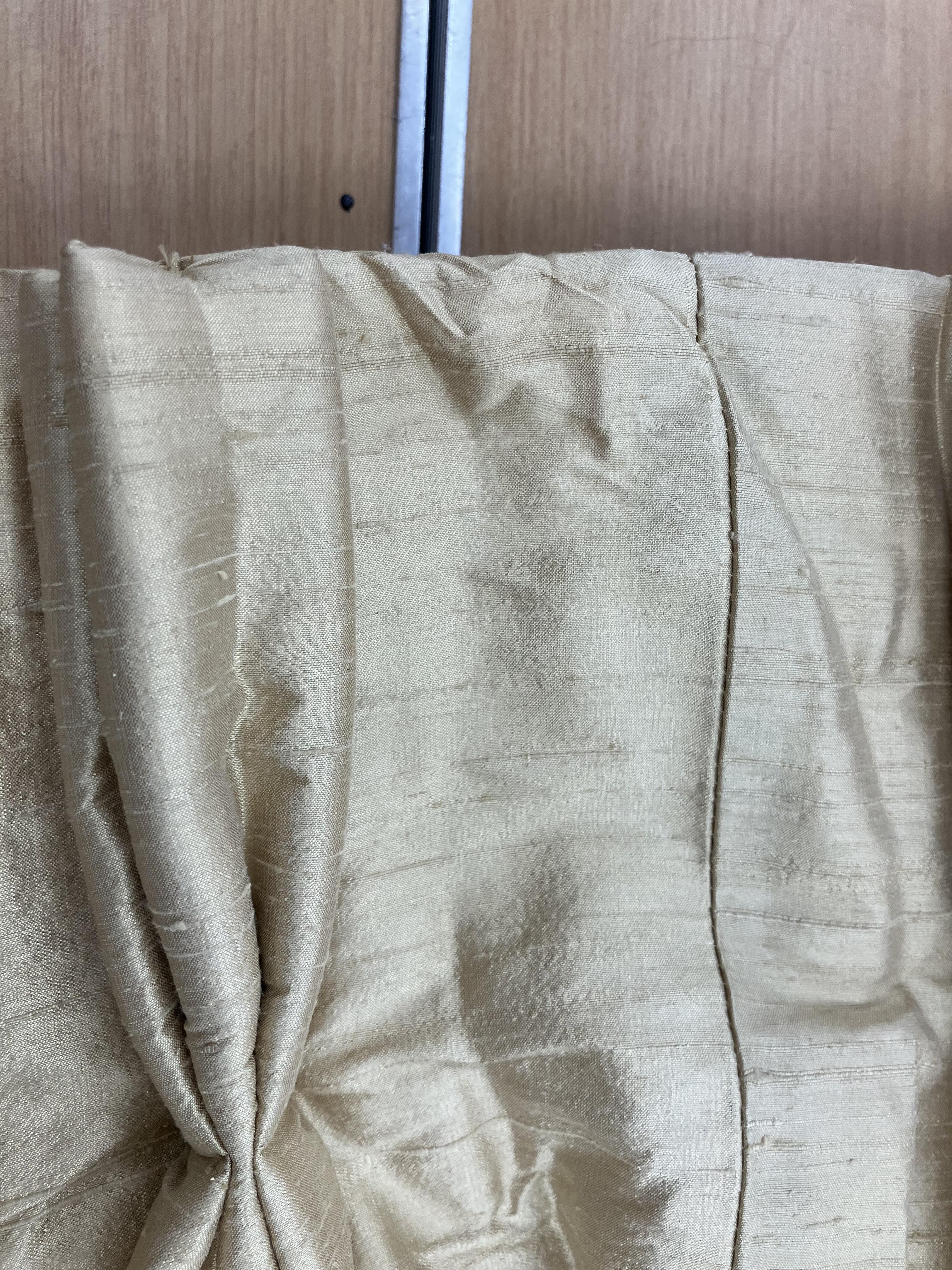 Two pairs of plain gold silk interlined curtains with fixed triple pencil pleat headings 222 cm - Image 16 of 21