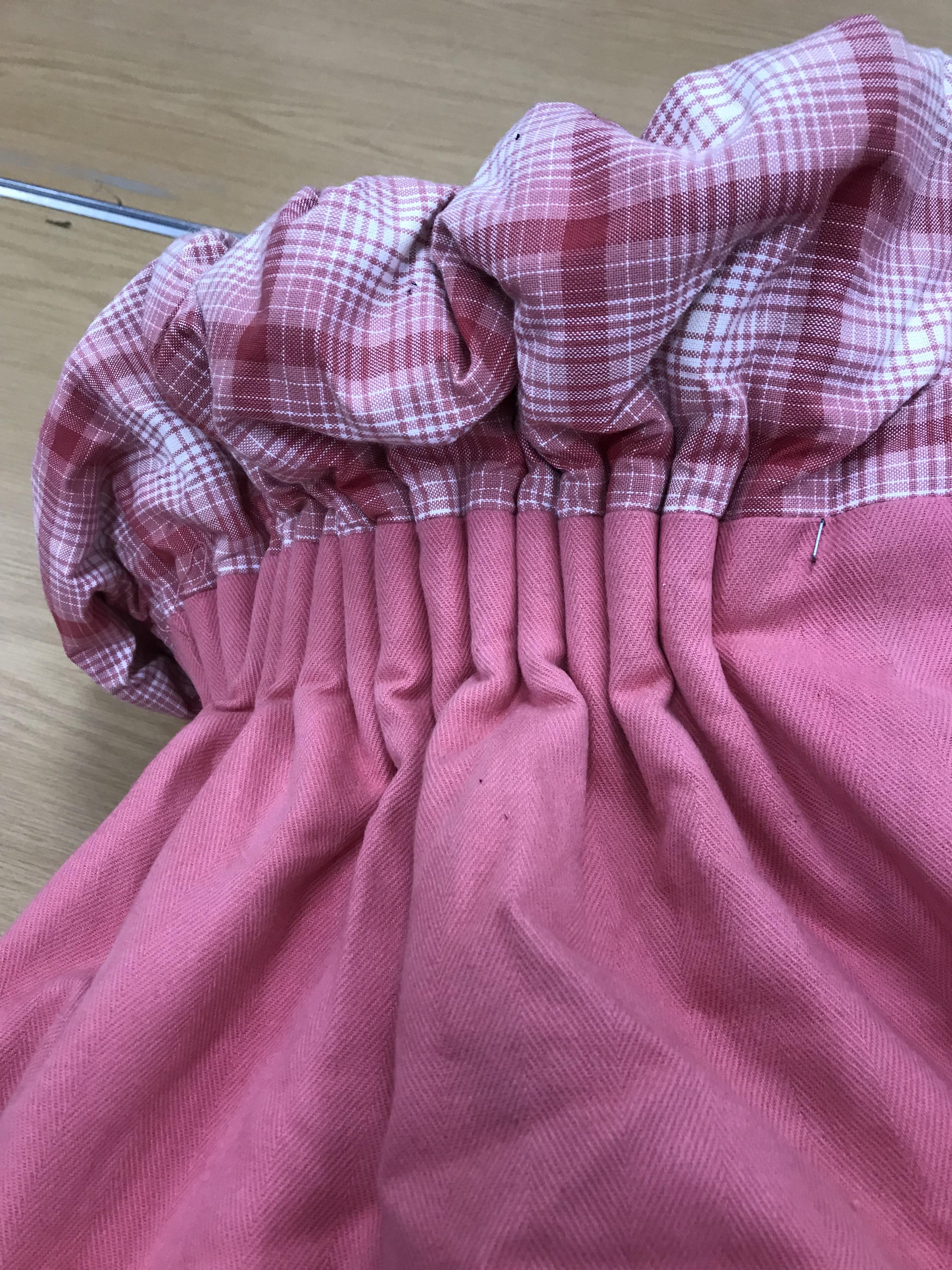 A pair of plain pink wool with gingham edged interlined curtains with taped pencil pleat headings - Image 42 of 43