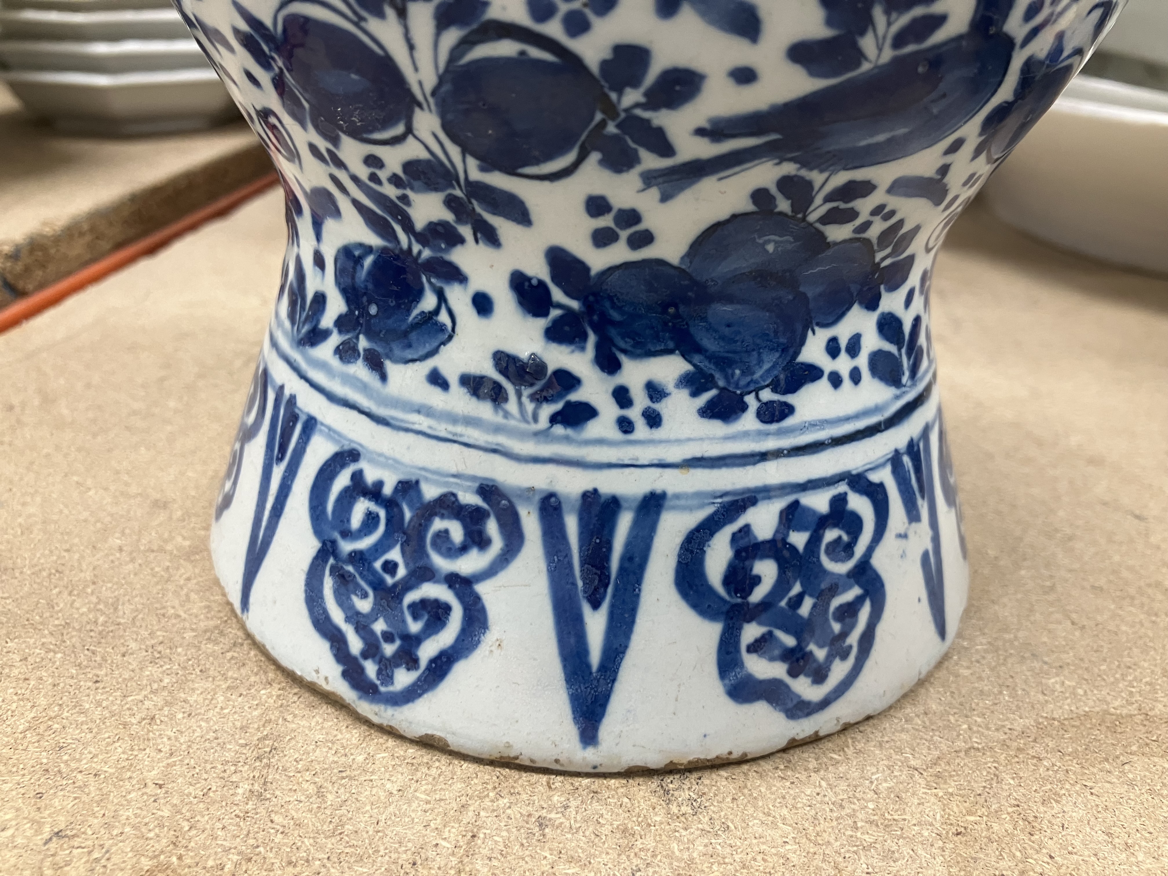 An 18th Century Delft blue and white baluster shaped jar, - Image 27 of 30