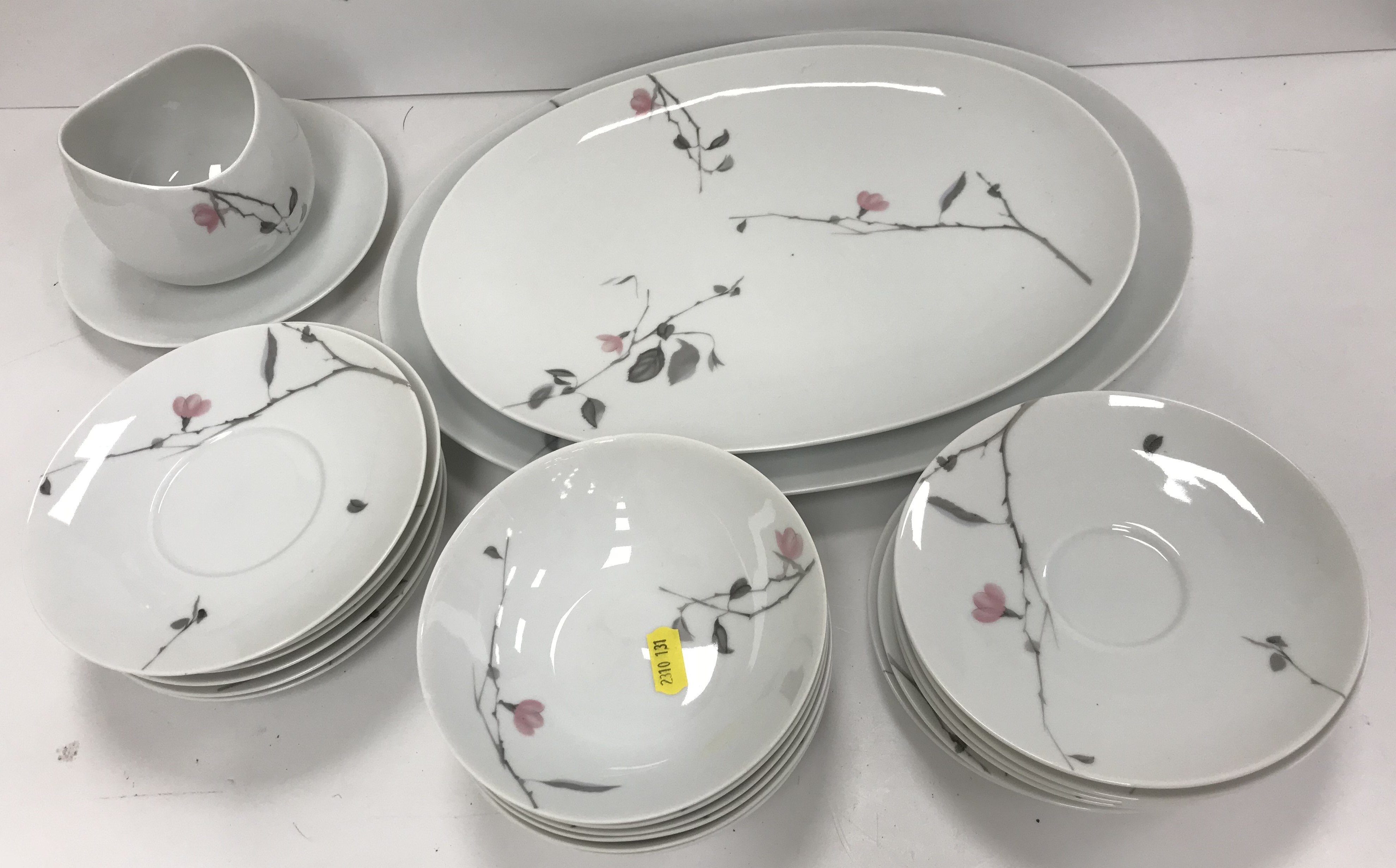 A Raymond Loewy for Rosenthal Continental China "Quince" pattern dinner service comprising two - Image 2 of 6