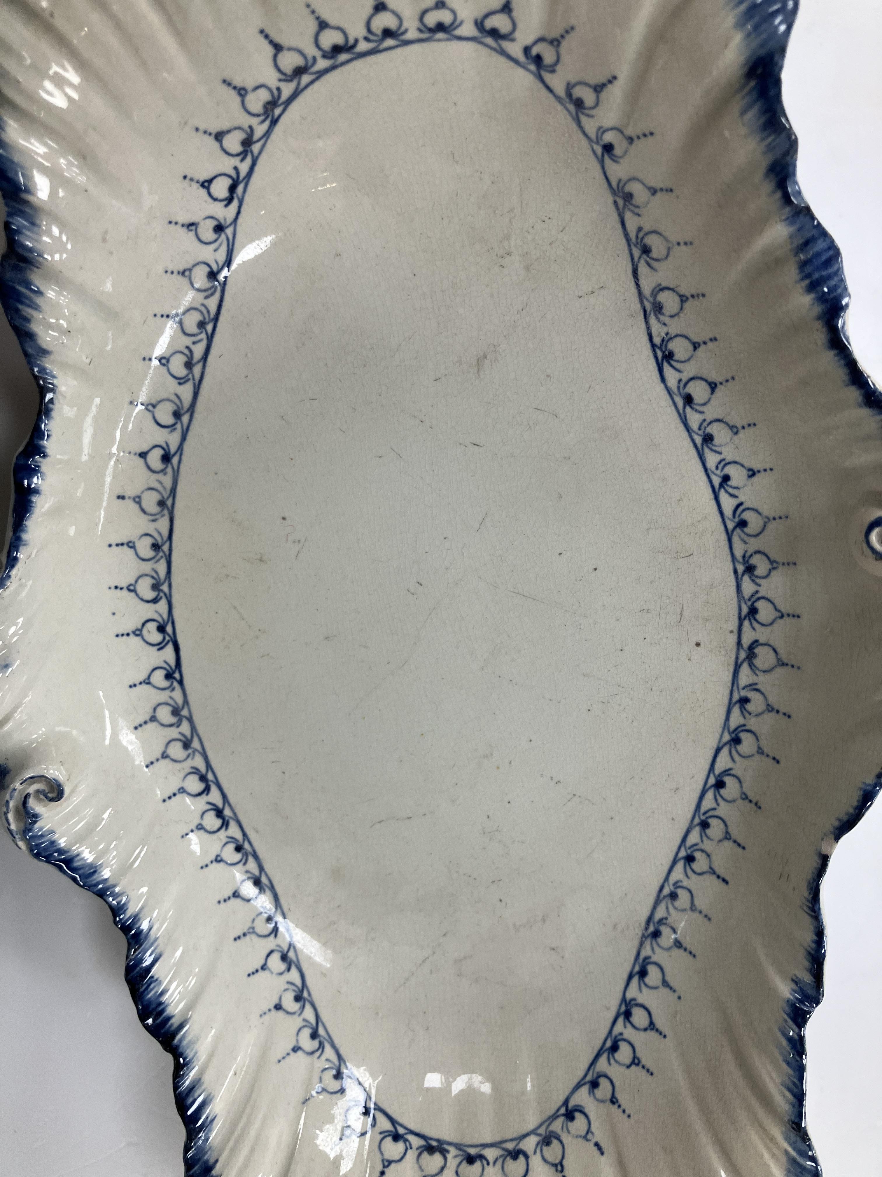 A late 18th/early 19th Century Wedgwood blue and white shell edged pearlware sauce tureen, - Image 53 of 84