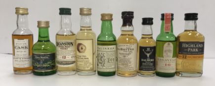 A collection of 115 various whisky miniatures including twenty-eight various Connoisseurs Choice