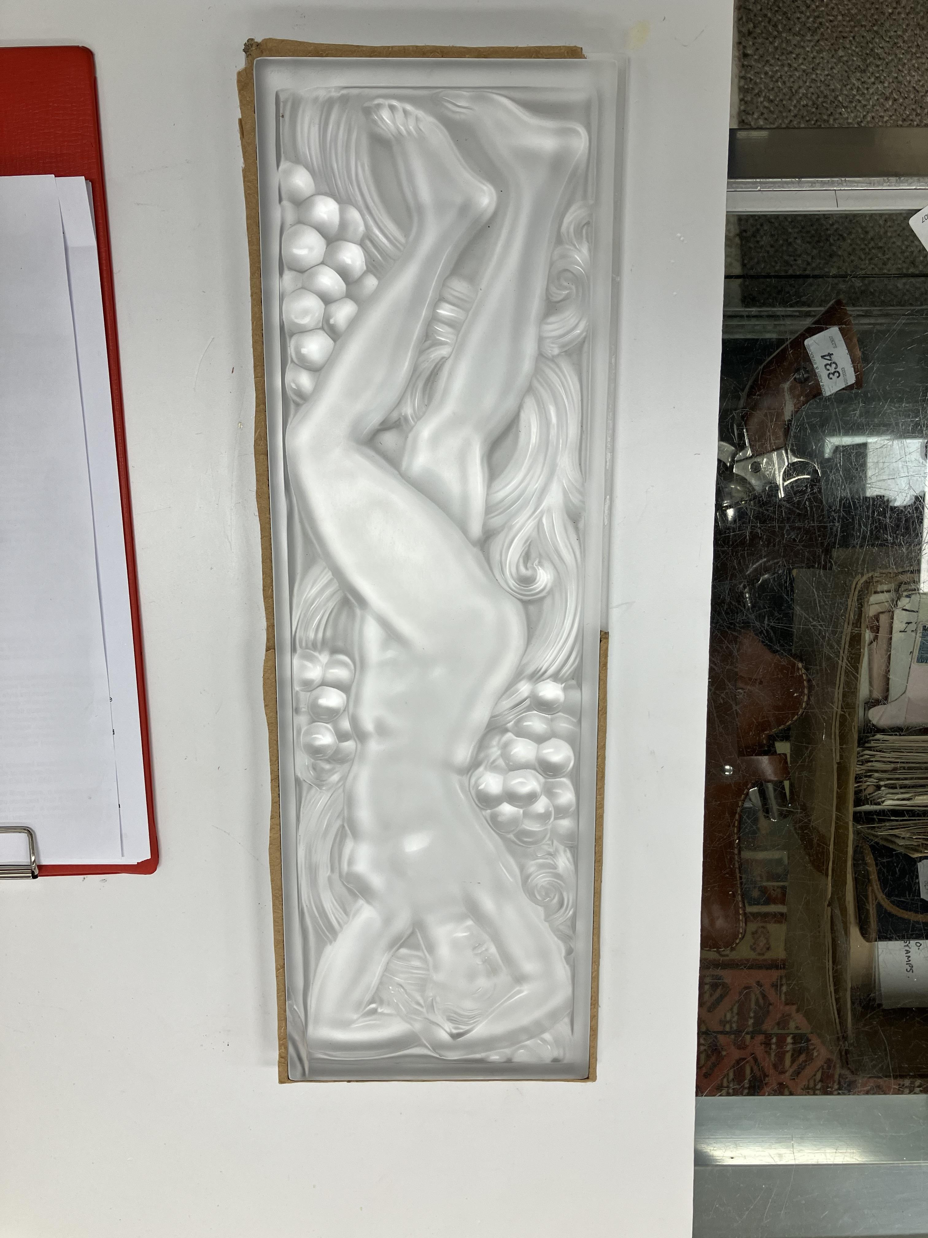 A Lalique frosted glass panel "Femme Bra - Image 4 of 15