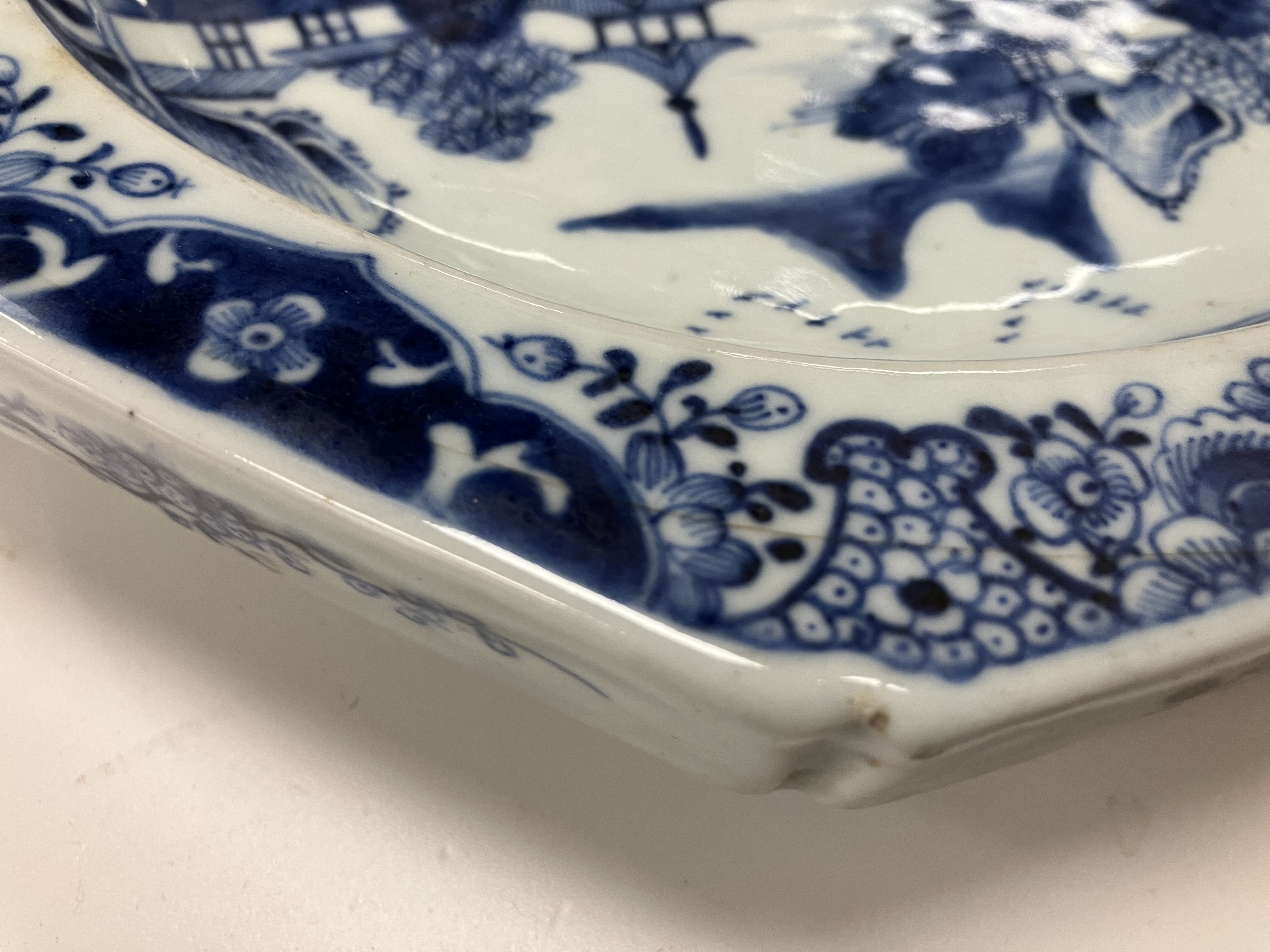 A 19th Century Chinese blue and white wa - Image 8 of 23