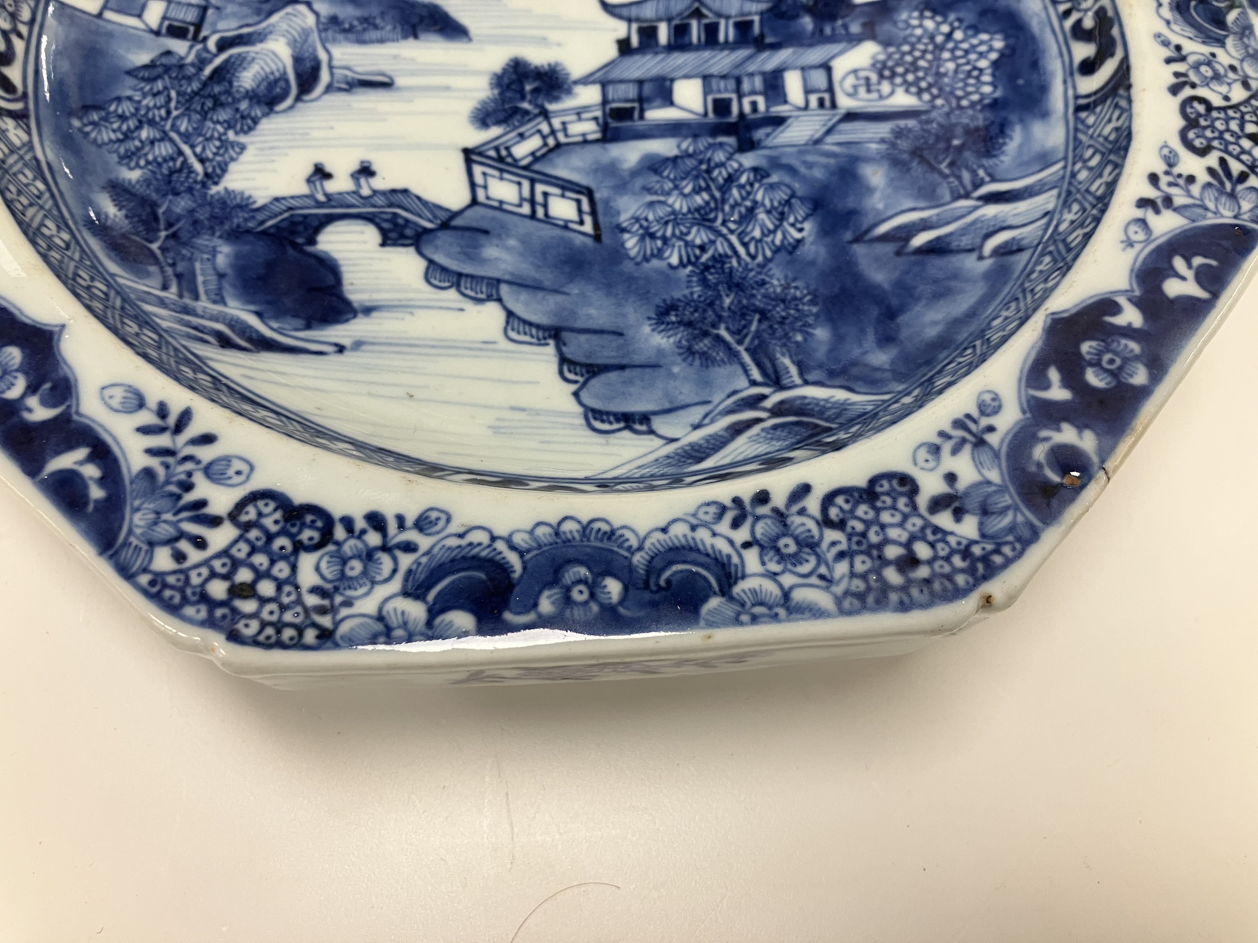 A 19th Century Chinese blue and white wa - Image 16 of 23