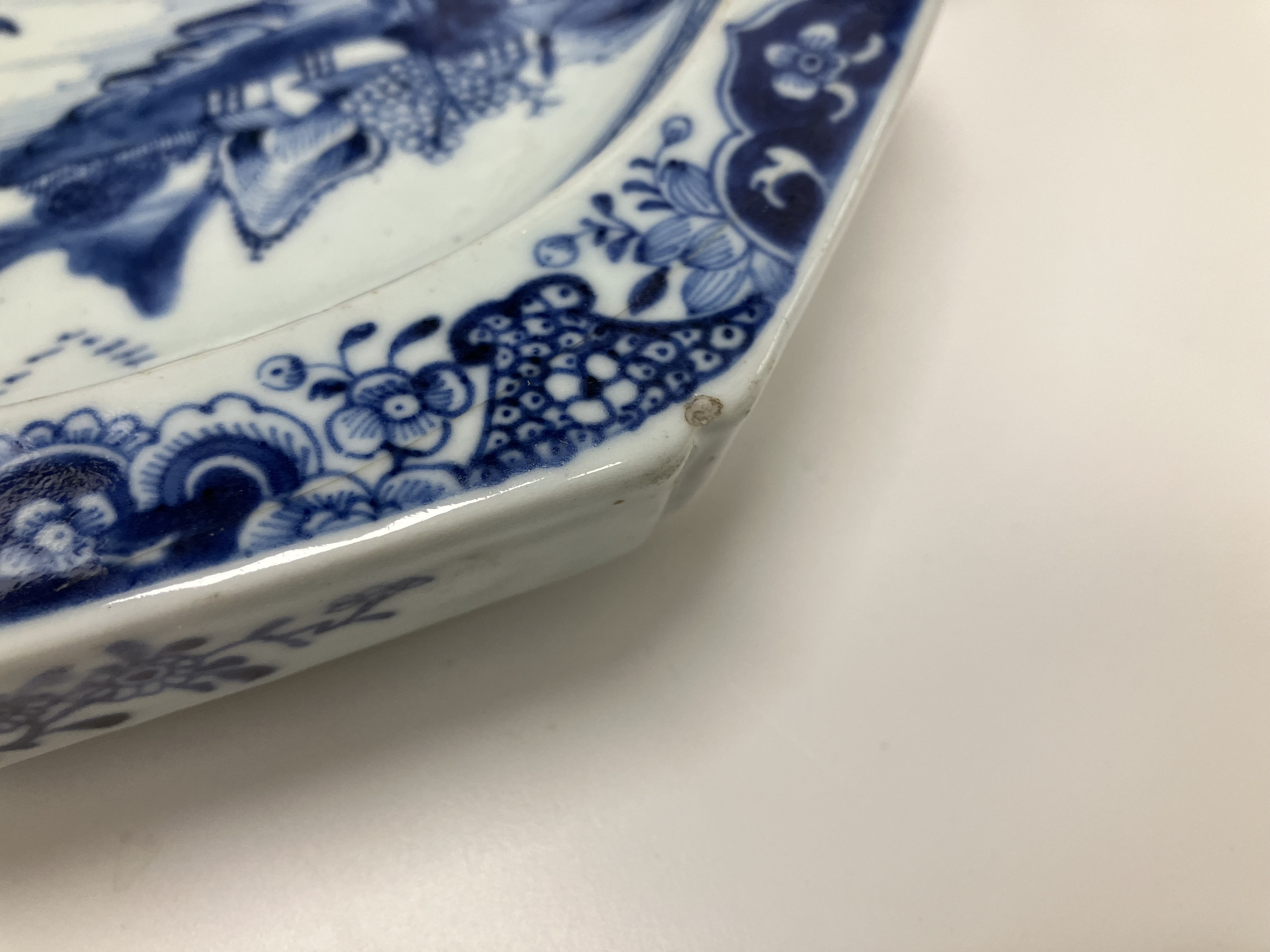 A 19th Century Chinese blue and white wa - Image 9 of 23