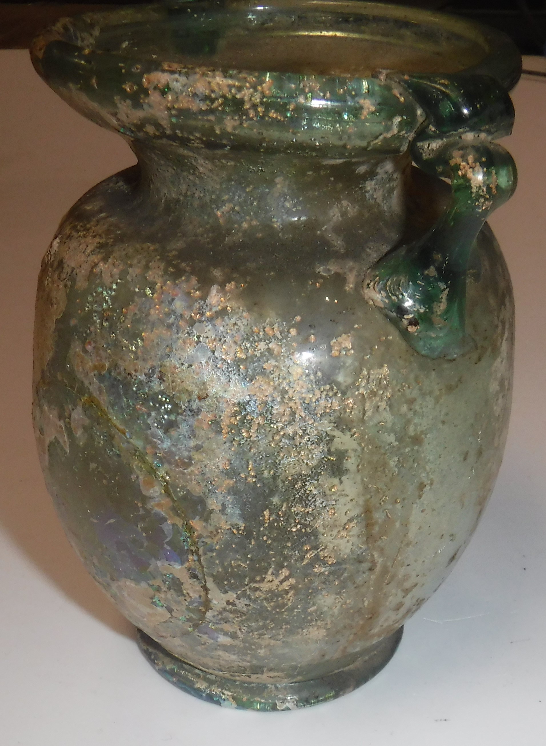 A pale green glass two handled vase in t - Image 19 of 19