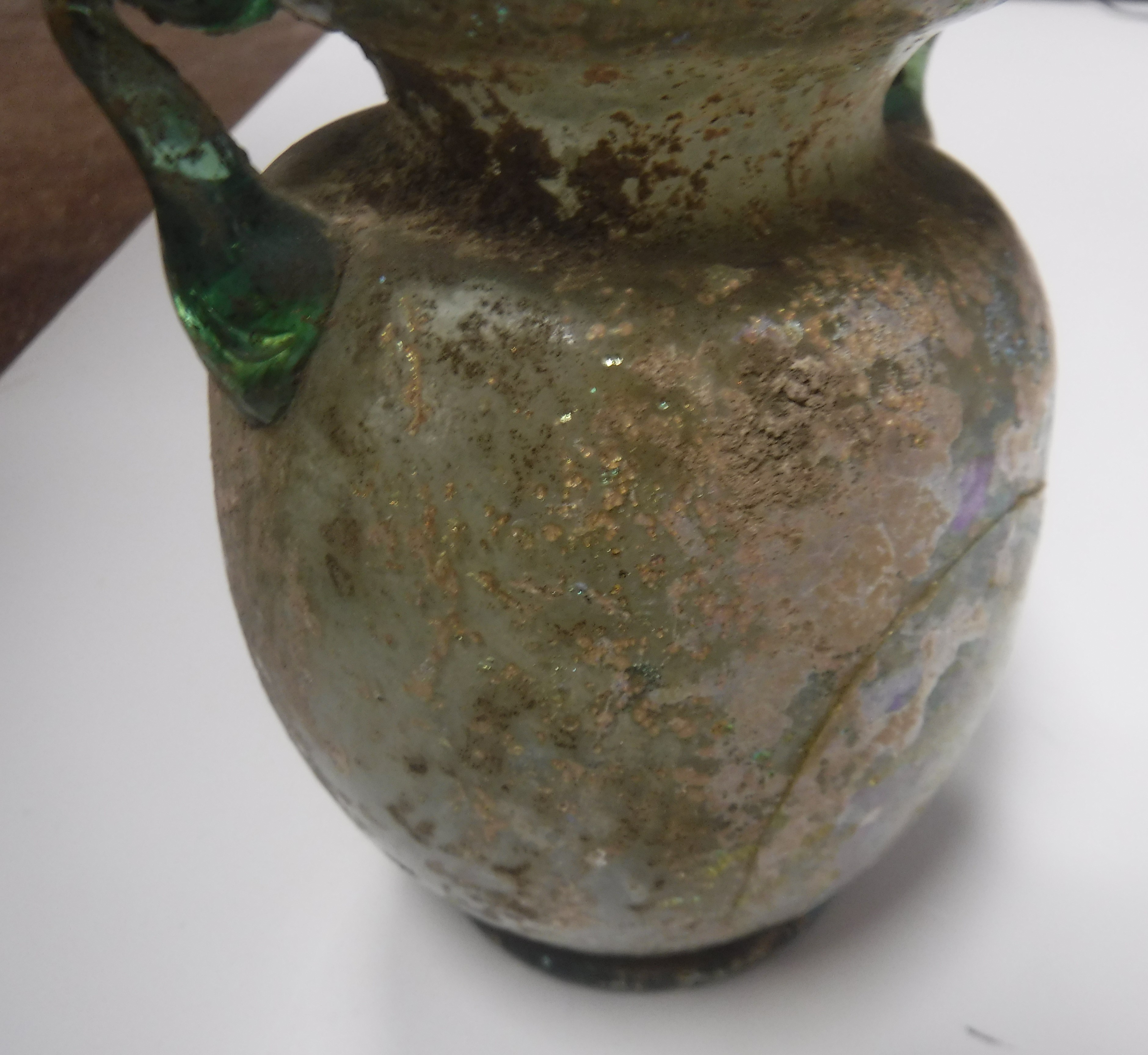 A pale green glass two handled vase in t - Image 6 of 19