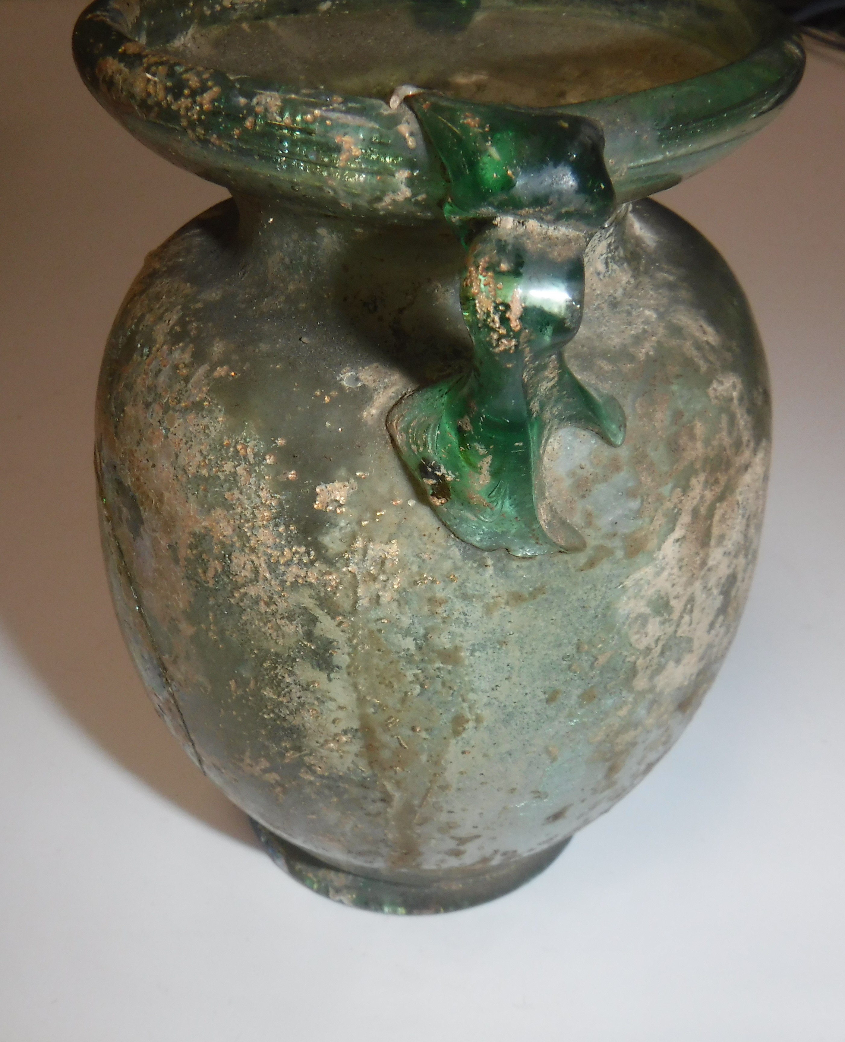 A pale green glass two handled vase in t - Image 11 of 19