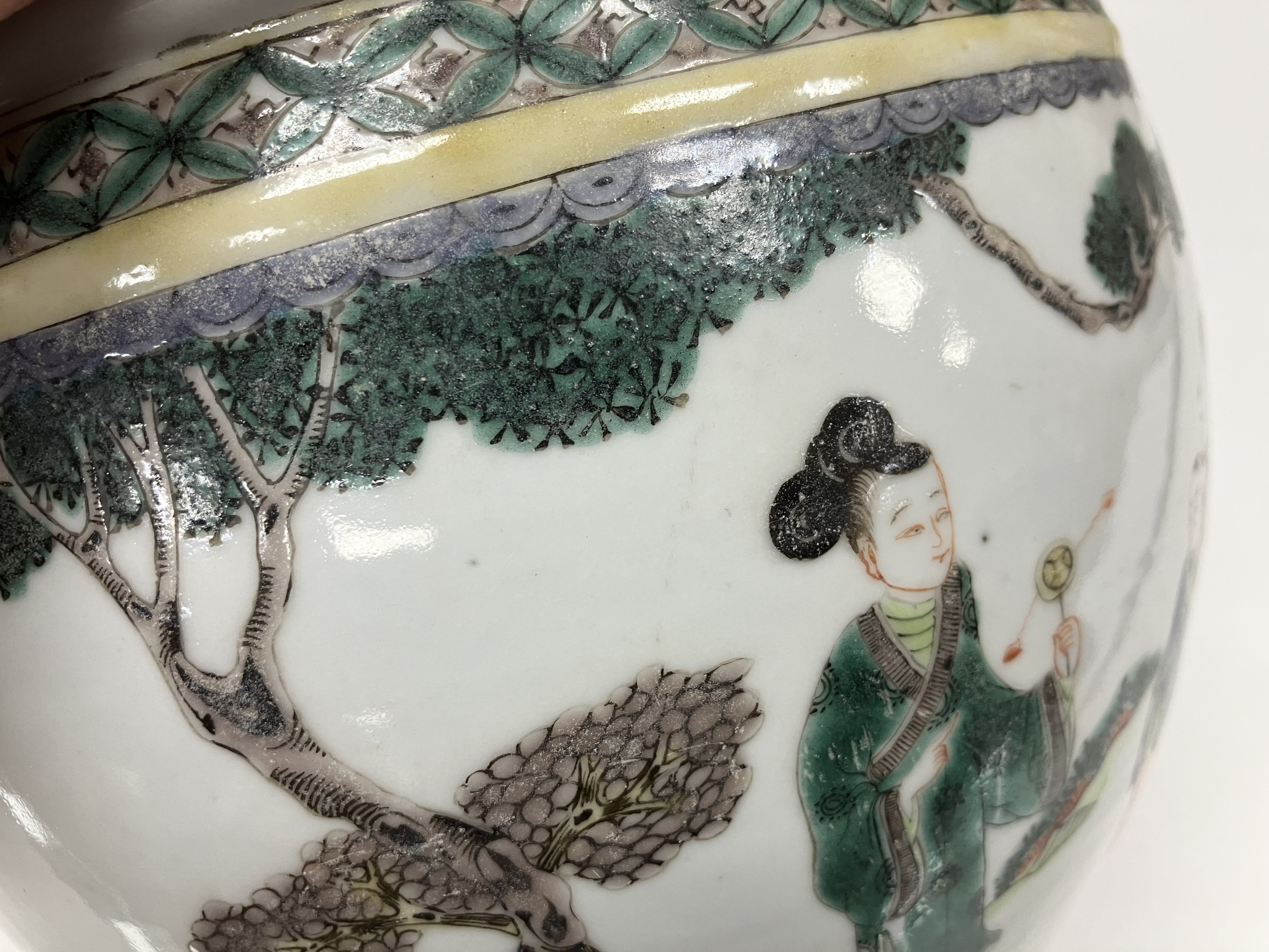 A 19th Century Chinese Kangxi palette jardiniere decorated with figures playing with various games - Image 19 of 26