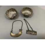 A pair of silver salt scallops, Edward VII, Birmingham 1900, total approximate weight 1oz and two