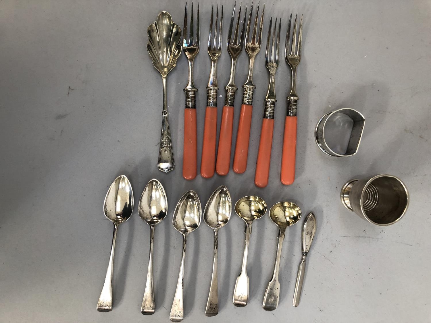 A collection of late 18th century and early 19th century silver tea and salt spoons, all with - Image 2 of 2