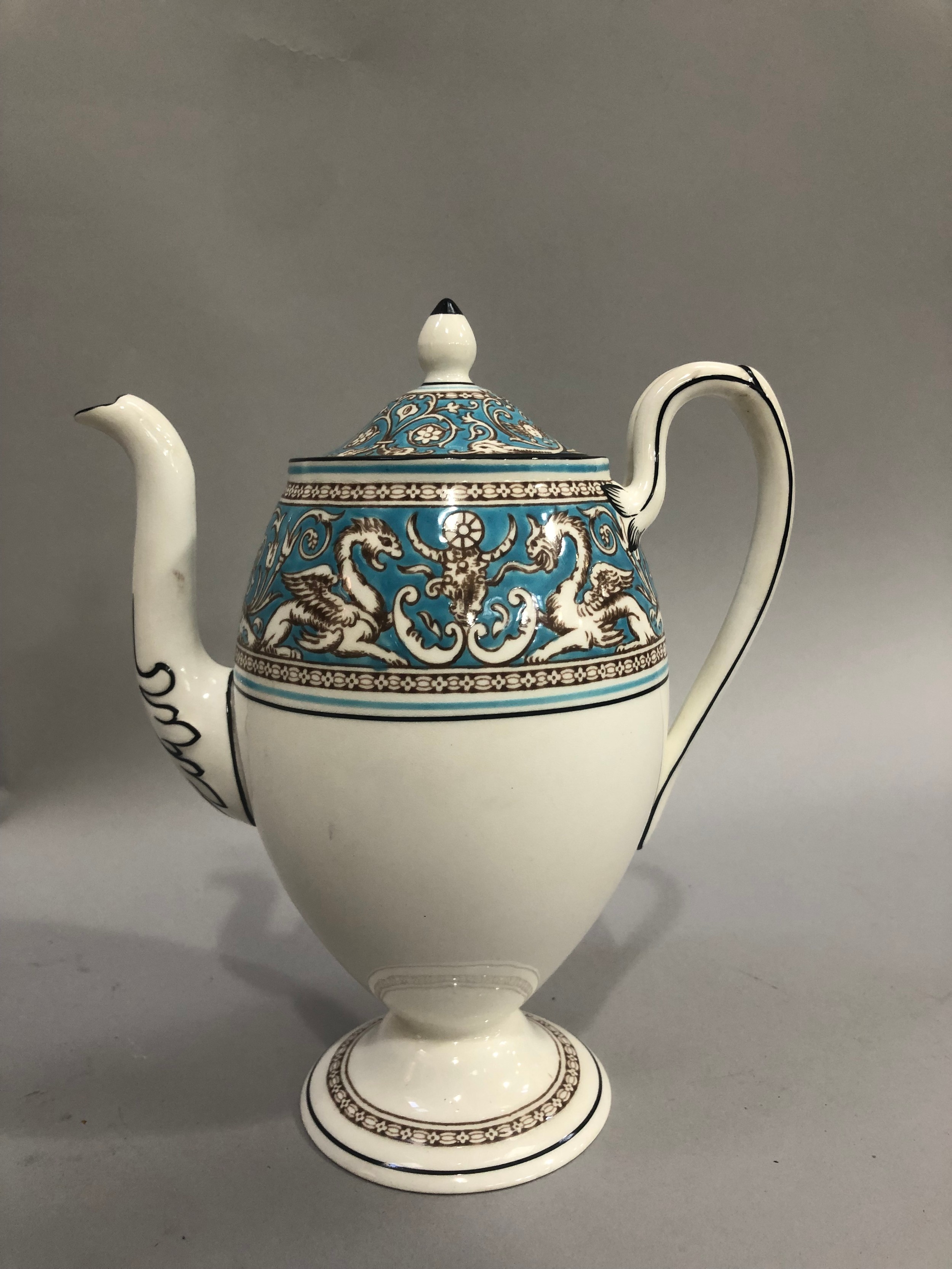 A Wedgwood Florentine coffee service comprising coffee pot, lidded two-handled sugar, cream jug, six - Image 3 of 4