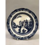Early 19th century Spode pearl ware blue and white plate, with scalloped edge decorated with