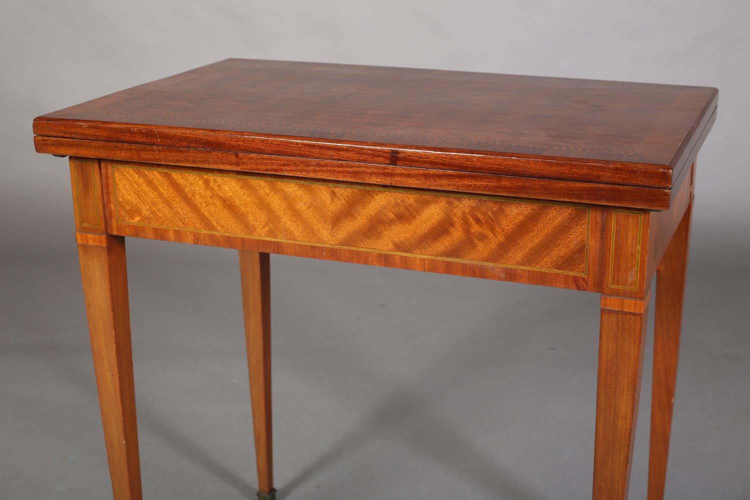 AN EARLY 20TH CENTURY MAHOGANY AND SATIN WALNUT PARQUETRY CARD, WRITING AND DRESSING TABLE inlaid - Image 2 of 10