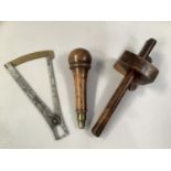 A VICTORIAN BEECH HANDLED AND BRASS SCREWDRIVER, the handle knop unscrewing to reveal six various