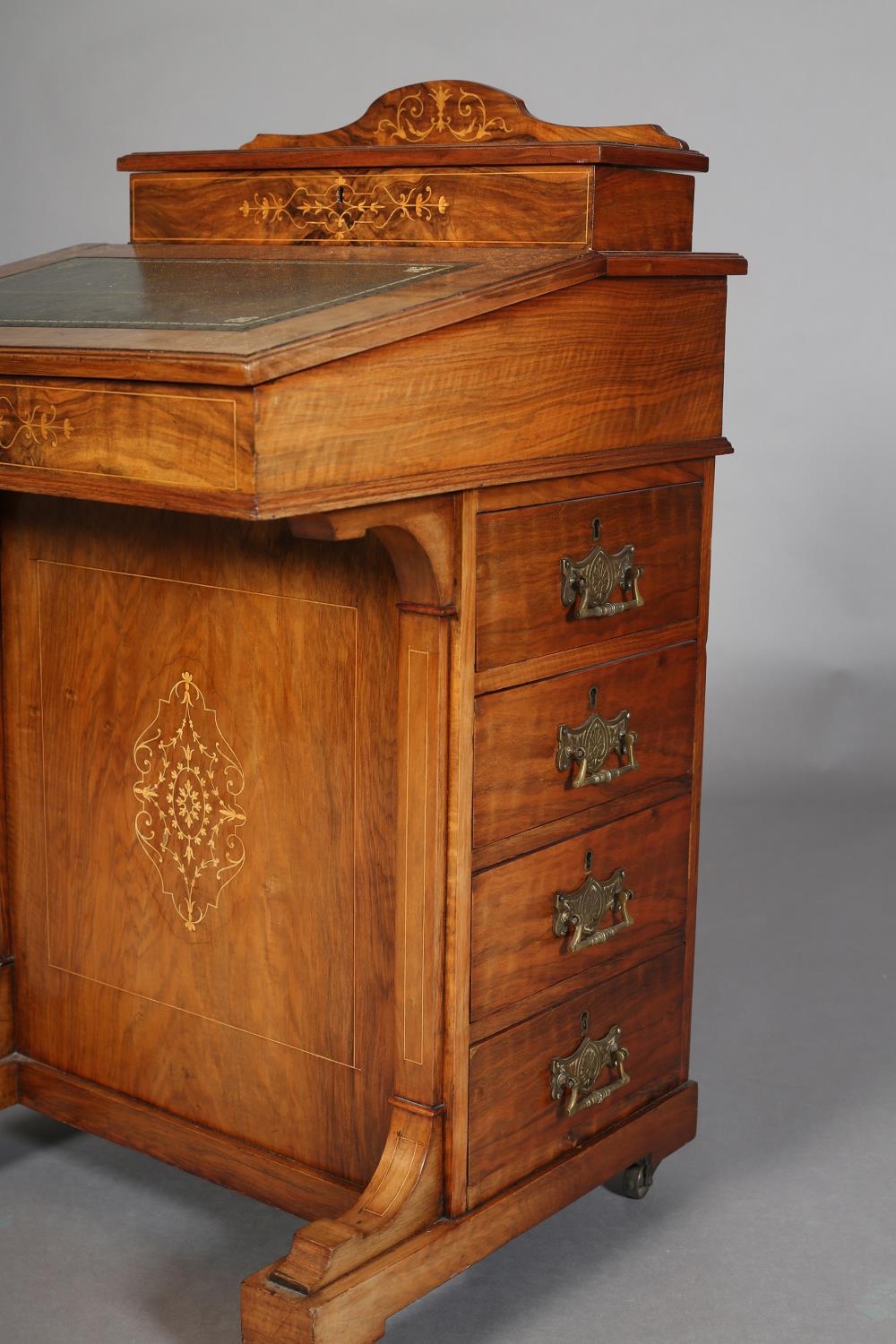 A 19TH CENTURY FIGURED WALNUT AND SATINWOOD INLAID DAVENPORT having a raised compartment, leather - Image 4 of 7