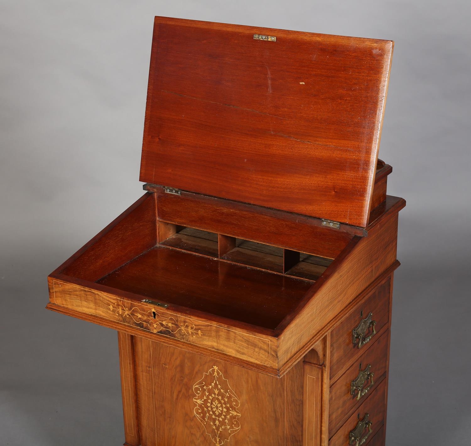 A 19TH CENTURY FIGURED WALNUT AND SATINWOOD INLAID DAVENPORT having a raised compartment, leather - Image 5 of 7