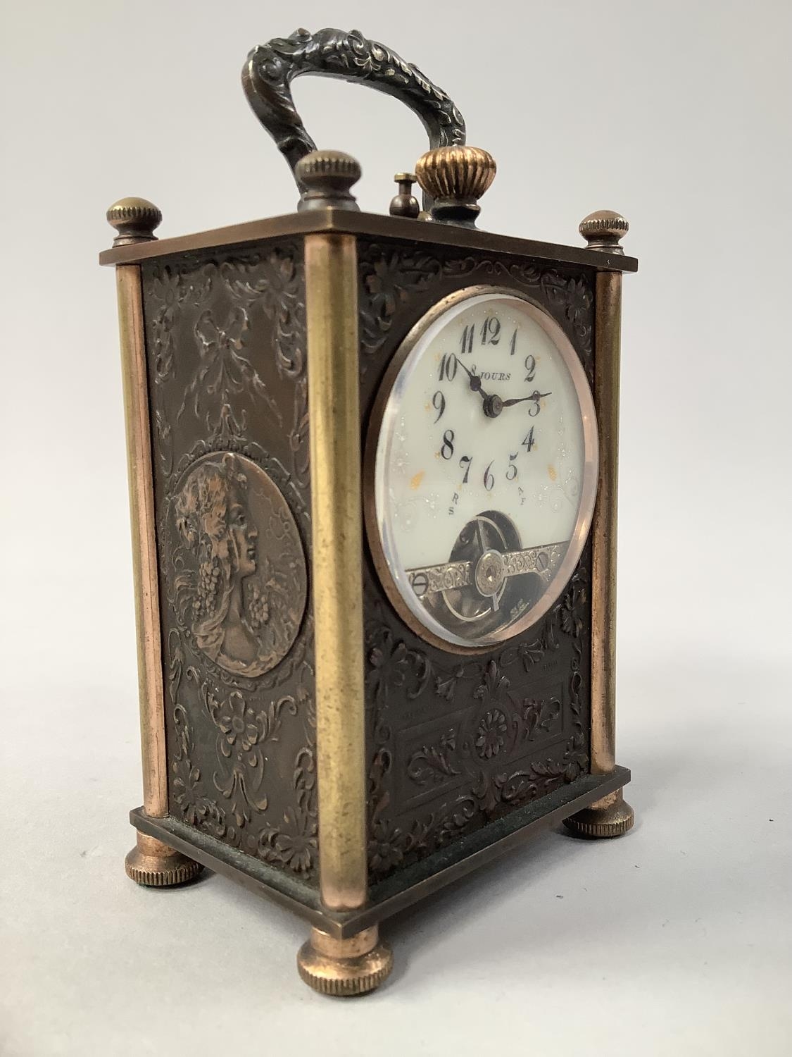 AN EARLY 20TH CENTURY FRENCH TRAVEL CLOCK with 8 day jewelled lever movement, the enamel dial with - Image 8 of 8