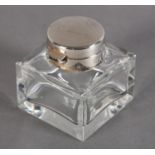 AN ELIZABETH II SILVER LIDDED GLASS INKWELL, Birmingham 1992, of square outline, 6.5cm x 6.5cm high