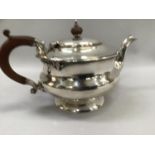 A George V silver teapot, Birmingham 1926. Composition handle and finial. Approx. 14oz