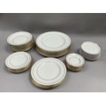 Quantity of Coalport 'Royalty' porcelain comprising eight dinner plates, five medium plates, four