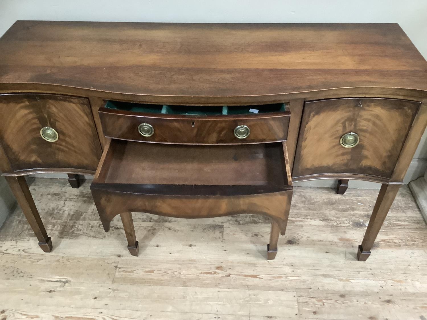 A reproduction mahogany serpentine sideboard with two long drawers flanked by two deep drawers - Image 4 of 4