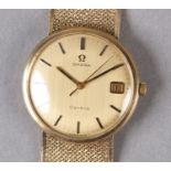 AN OMEGA GENTLEMAN'S GENÈVE MANUAL DATE WRISTWATCH, c1971, in 9ct gold case, jewelled lever date