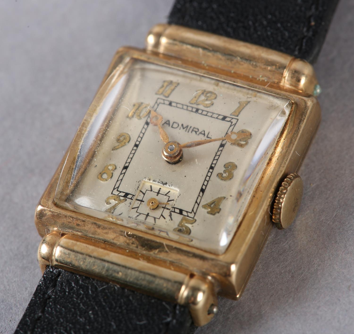 AN ADMIRAL LADY's DRESS WRISTWATCH, c1940, in rectangular 14ct gold case with barrel lugs, Swiss - Image 2 of 3