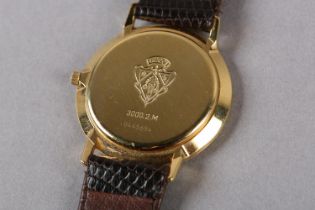 A GUCCI QUARTZ WRISTWATCH, c1995, in rolled gold case no 0445654, burgundy and green striped sans