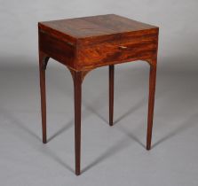 A GENTLEMAN'S LATE 18TH CENTURY FIGURED MAHOGANY CROSSBANDED AND INLAID DRESSING TABLE having twin