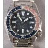 A SEIKO 4205-01 AUTOMATIC DATE WATER 150M RESIST DIVER'S WATCH, c1990 in 34mm diameter stainless