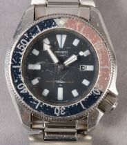 A SEIKO 4205-01 AUTOMATIC DATE WATER 150M RESIST DIVER'S WATCH, c1990 in 34mm diameter stainless